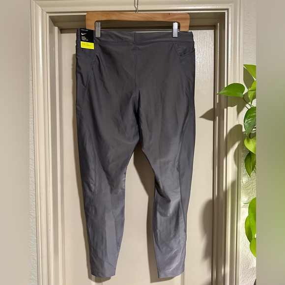 Nike Leggings - Picture 4 of 5